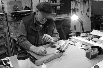 John Tuning Autoharp